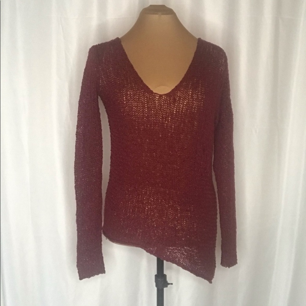 Talula Aritzia Burgandy V-Neck Knit Sweater